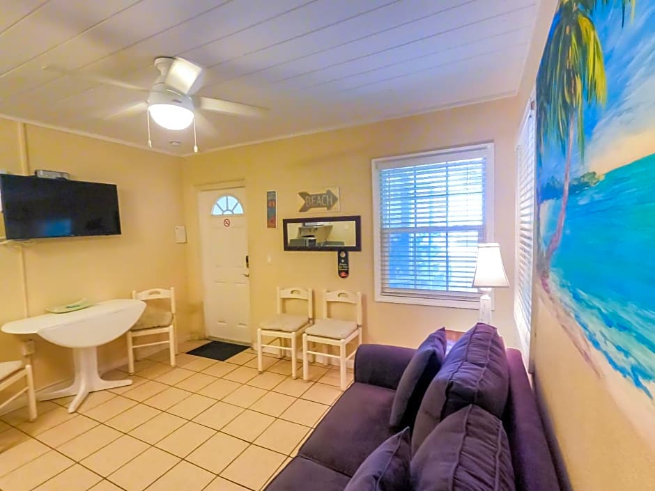 Haley's at Anna Maria Island Inn