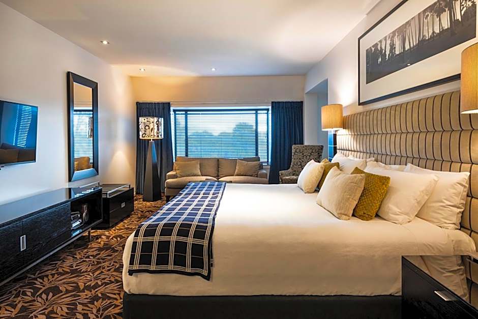 Photo 1 of 6 of Junior Suite