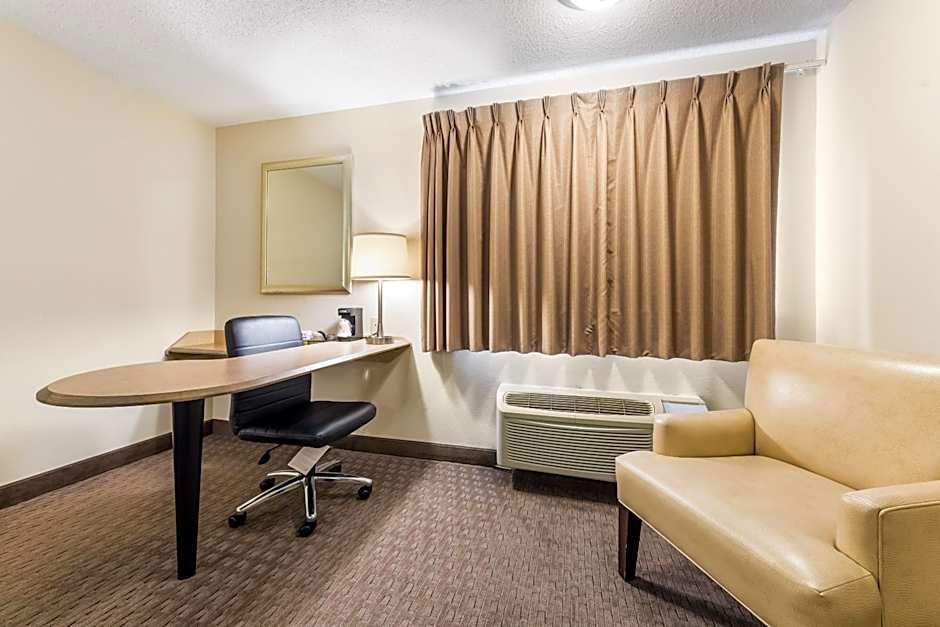 Red Roof Inn Cleveland Airport-Middleburg Heights