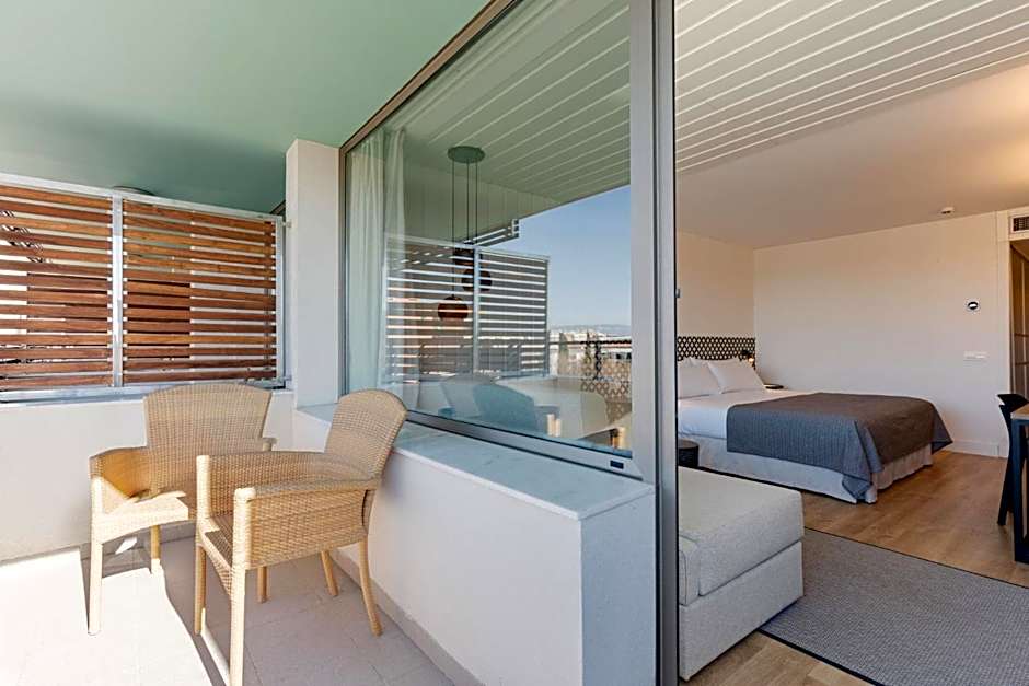 Magnolia Hotel - Adults Only