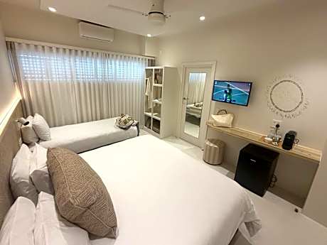 Quadruple Room with Sea View