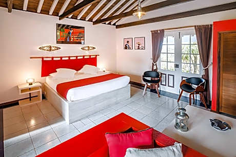 Deluxe Double Room with Balcony and Sea View