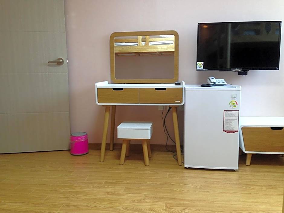 Jeju R Guesthouse