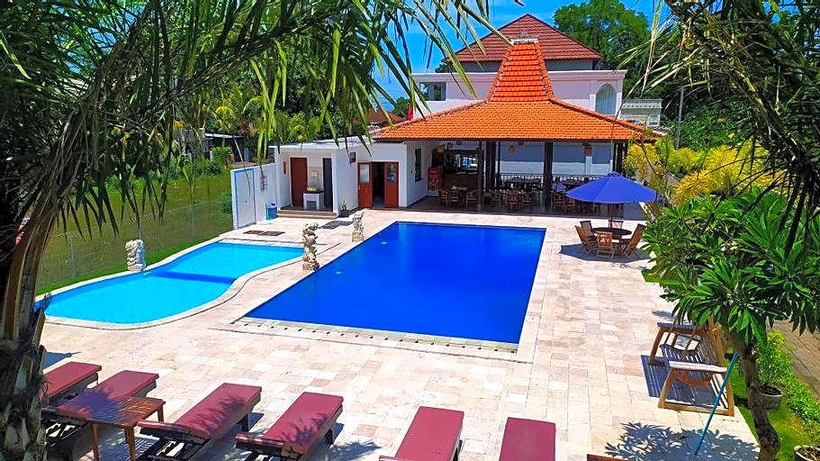 Puri Lovina Edhotel