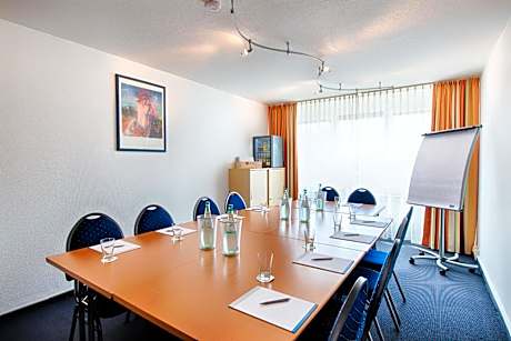 Garner Hotel Stuhr - Bremen A1 by IHG