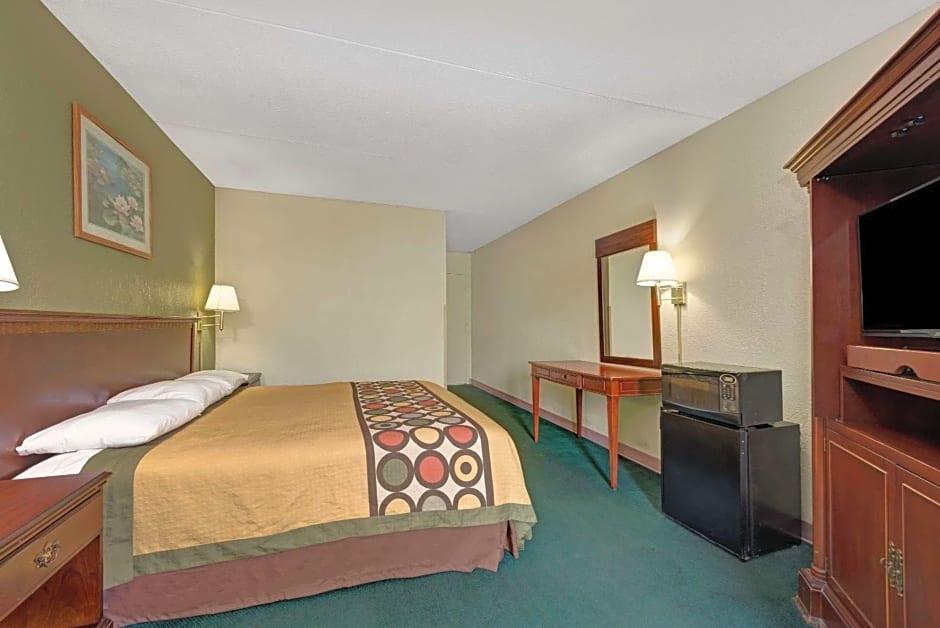 Super 8 by Wyndham Indianapolis South