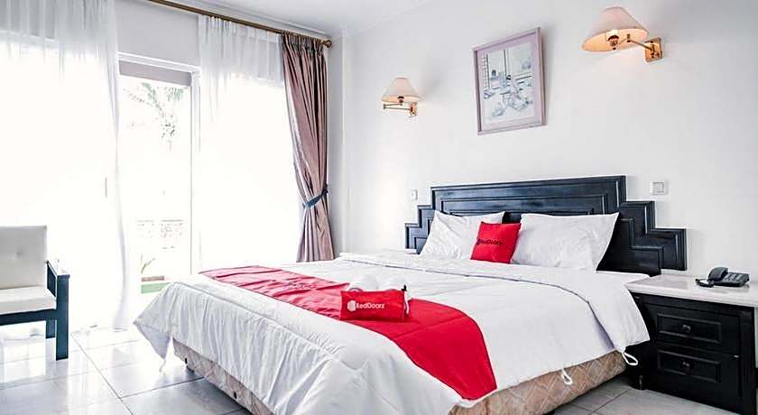 RedDoorz Plus near Pelabuhan Merak