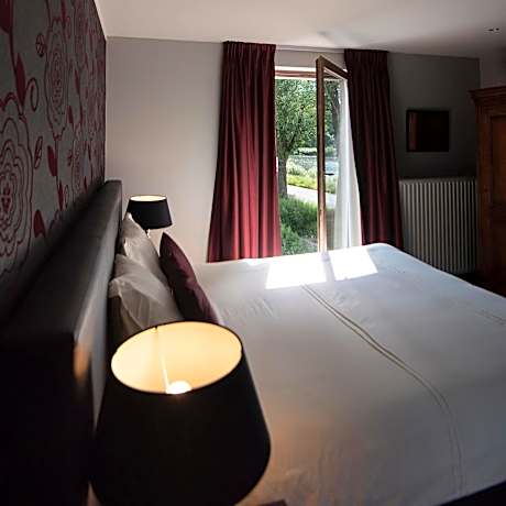 Studio with Garden View