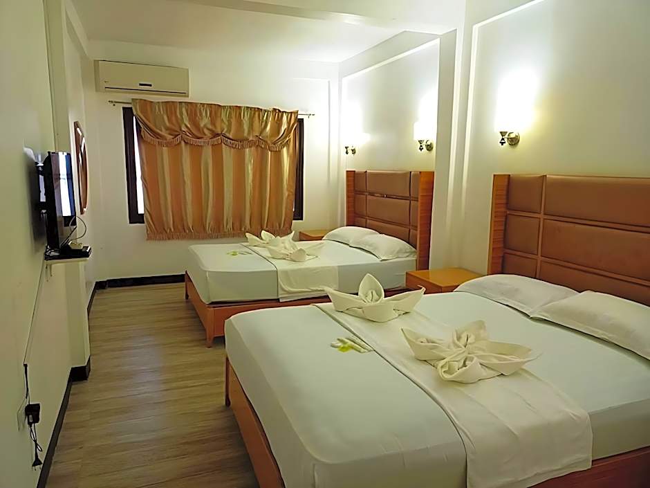 Meaco Royal Hotel Anilao