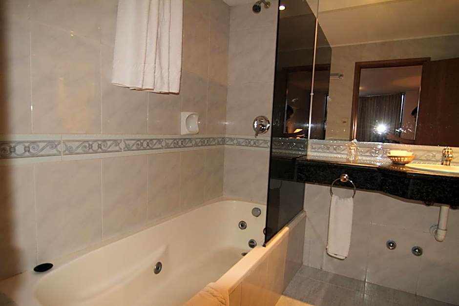 Crystal Palace Hotel