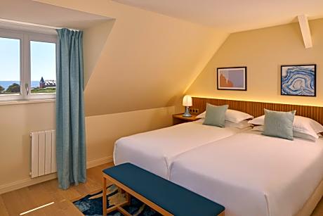 Family Room with Sea View