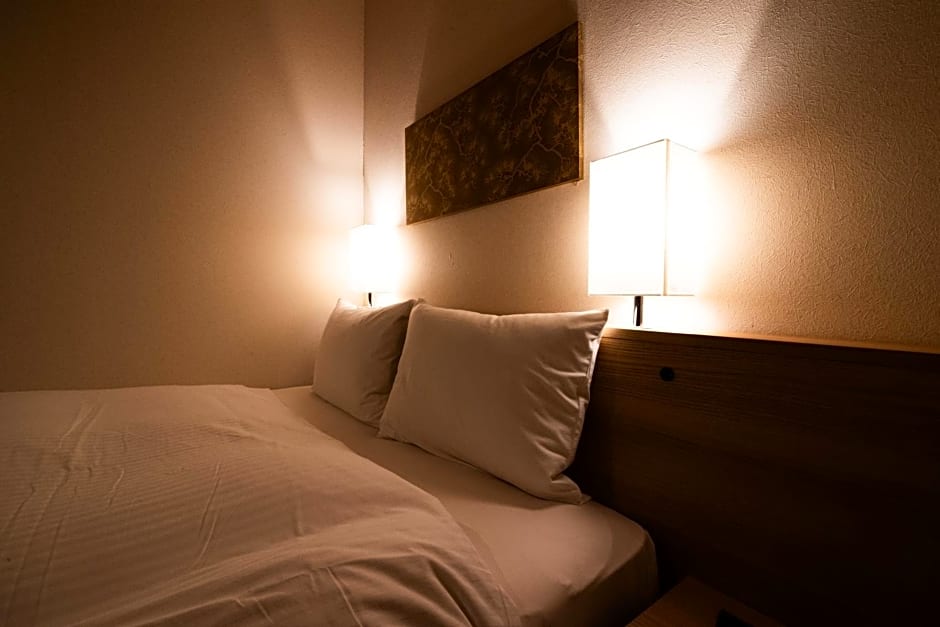 Xcellent Hotel