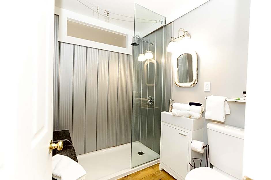 Jackson's Falls Country Inn