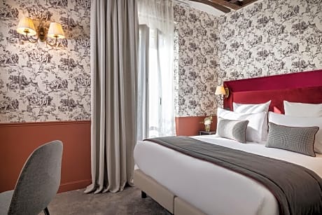 Standard Double City View