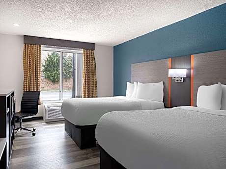 2 Double Beds Suite Non-Smoking