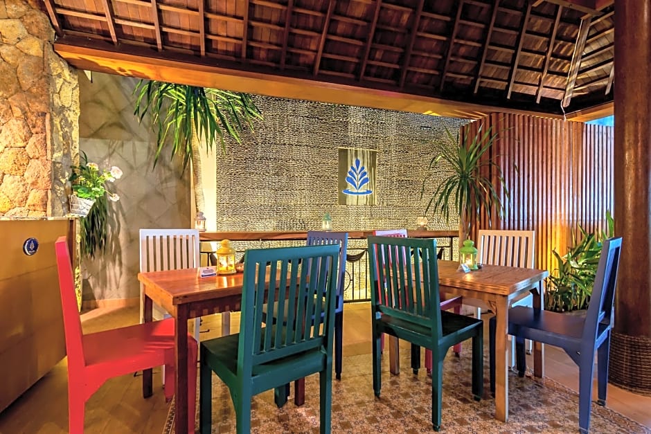 Rhadana Hotel