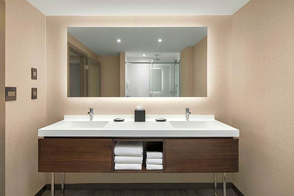 AC Hotel by Marriott Old Montreal