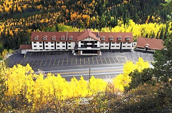 Monarch Mountain Lodge