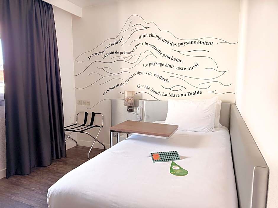 Ibis Styles Paris Tolbiac Bibliotheque