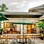 Marieli Suites