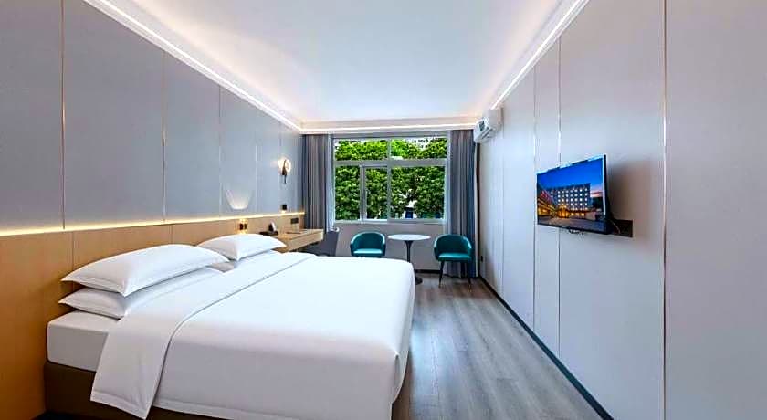 Zhenxing Hotel