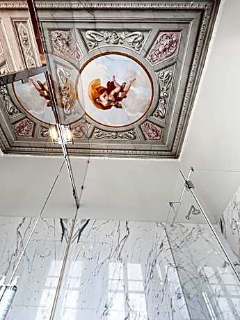 Superior Double Room with bath and with garden view