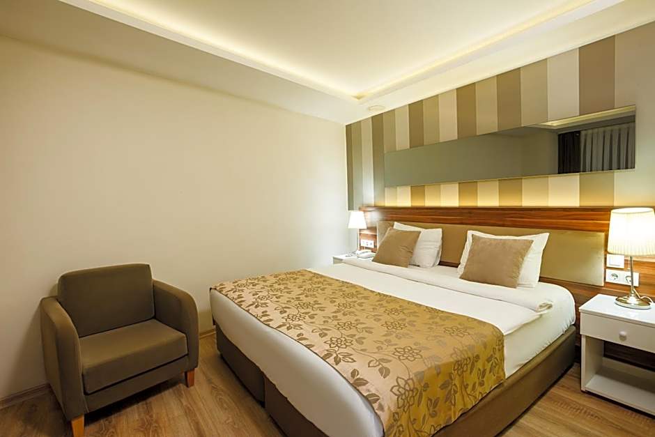 Photo 1 of 7 of Economy 1 Double Bed or 2 Beds, Windowless