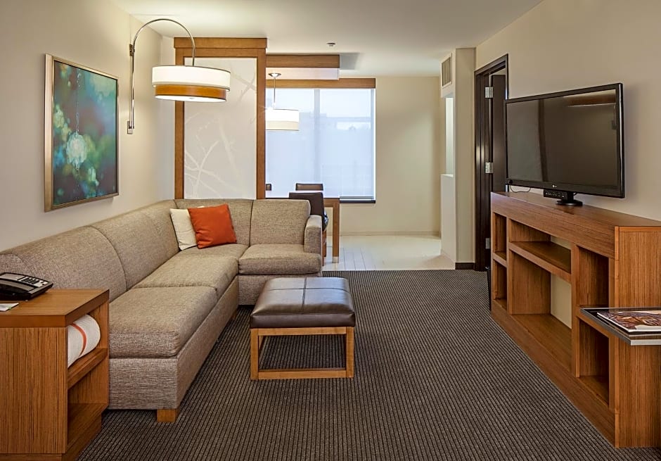 Hyatt Place Lincoln Downtown Haymar