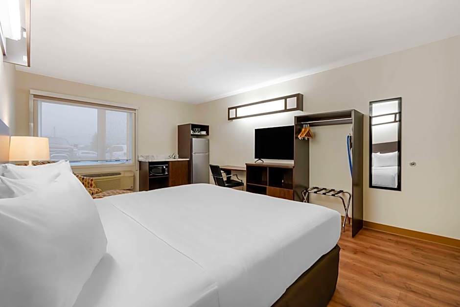 Villa Inn & Suites, SureStay Collection by Best Western