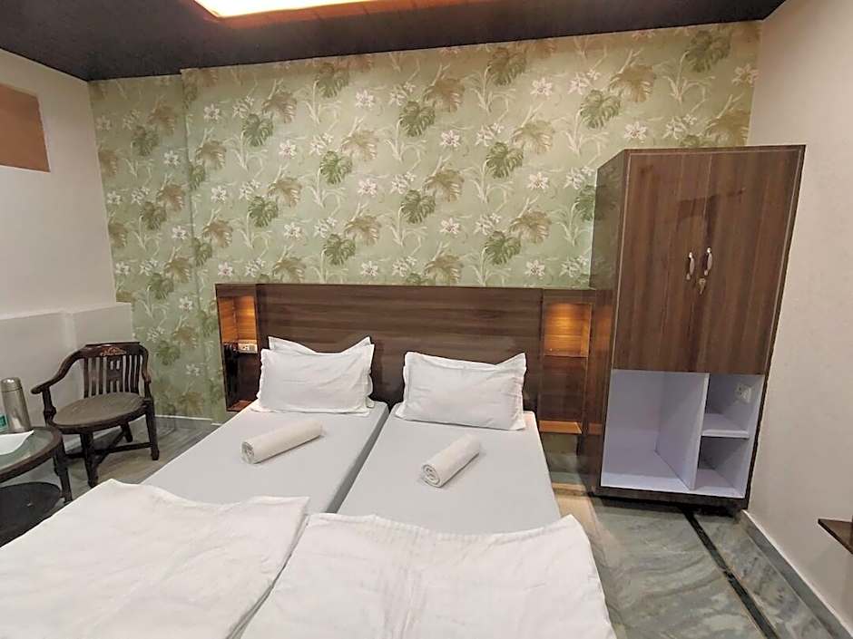 Shivratri Guest House Hotels – Varanasi, VA