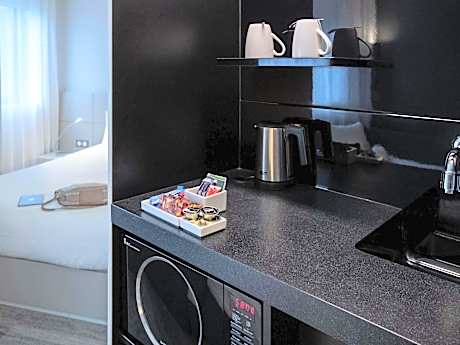 Superior Suite With One Double Bed And Two Single Beds