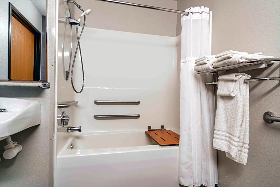 Microtel Inn & Suites By Wyndham Springfield