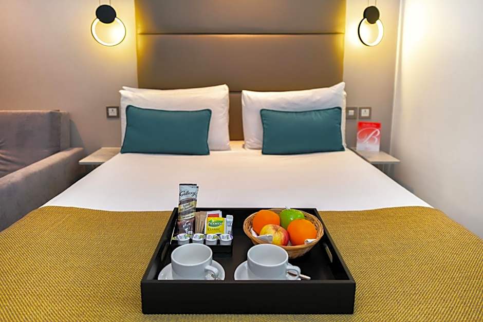 Queens Park Premier London Hyde Park