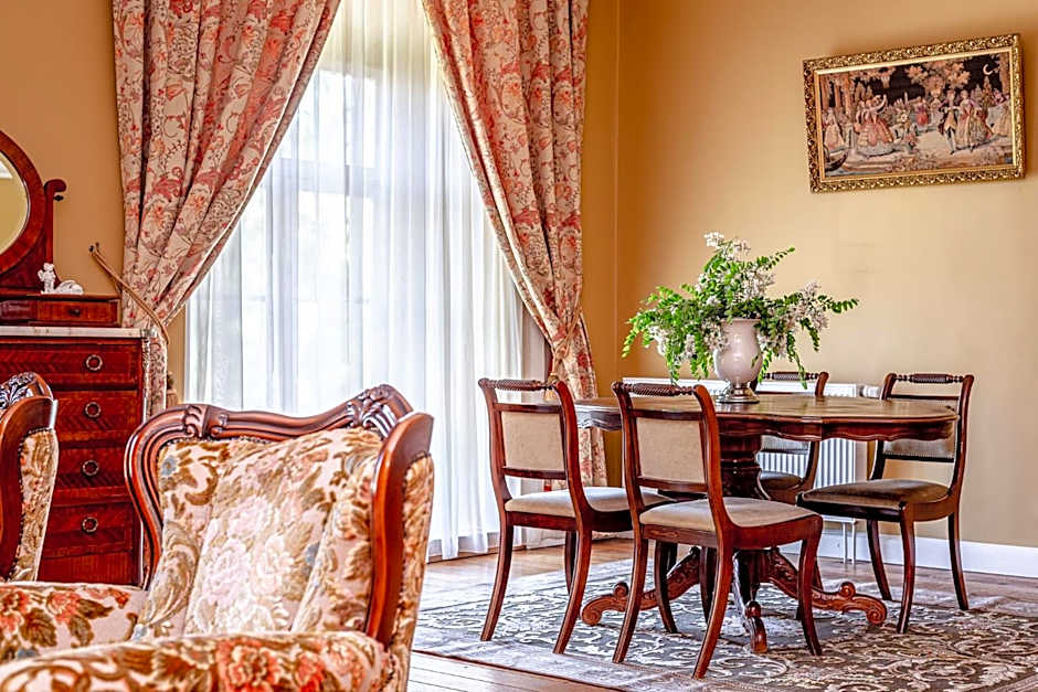 Taujėnų dvaro svečių namai