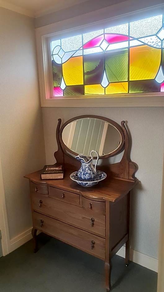 Century House B & B flatlette