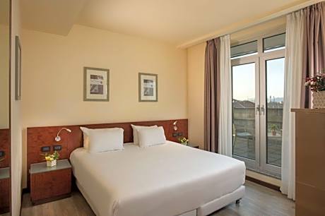 Superior Room with View