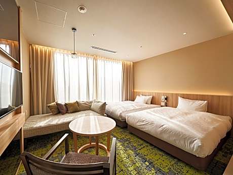 Deluxe Twin Room with Extra Bed