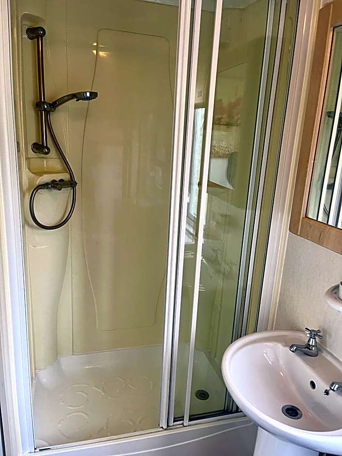 Red Deer Village Holiday Park - 3 Bedroom, Self Catering Static Caravan