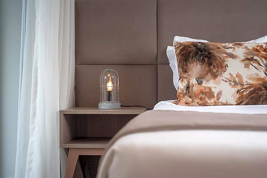 Essence Inn Marianos Hotel