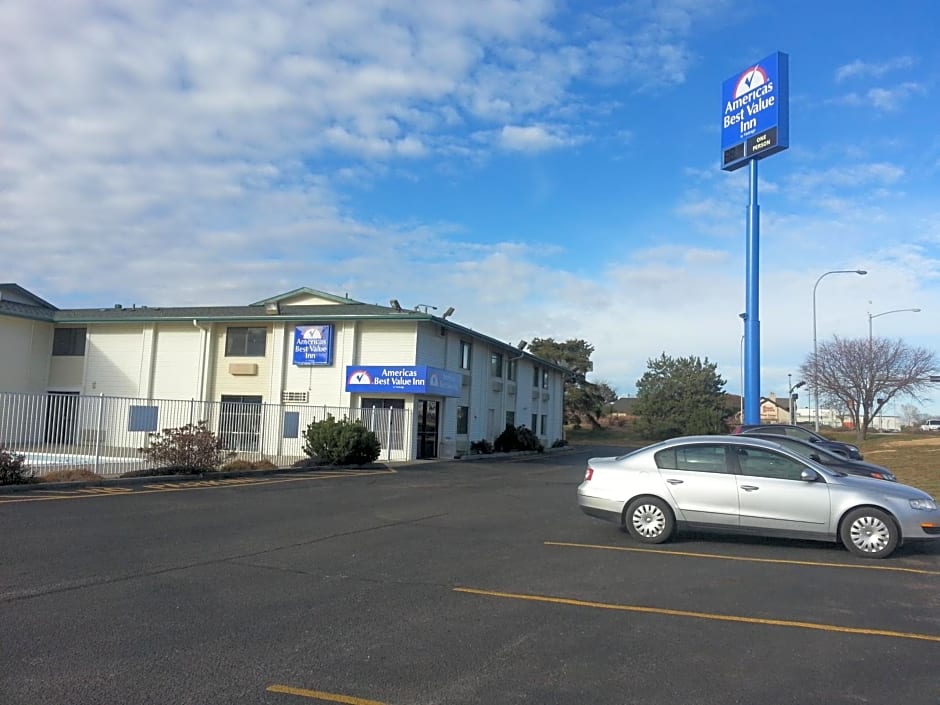 Americas Best Value Inn - Lincoln Airport