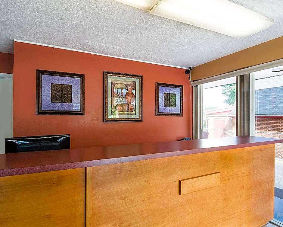 Econo Lodge Charlottesville North - University Area
