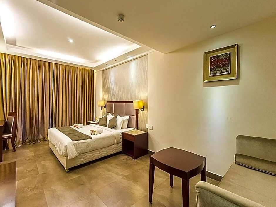 Paravoor Galaxy Hotel