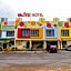 Blitz Hotel Batam Near Sultan Mahmud Ri'ayat Shah