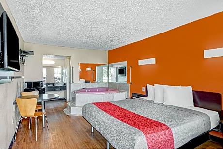 2 Full Beds | Non-Smoking, Micfridge
