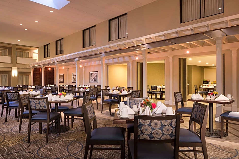 DoubleTree by Hilton Laurel