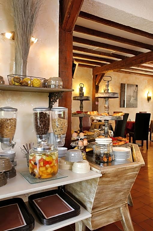 Logis Hotel Medieval, Montelimar Nord