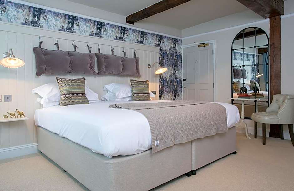 The Elephant at the Market