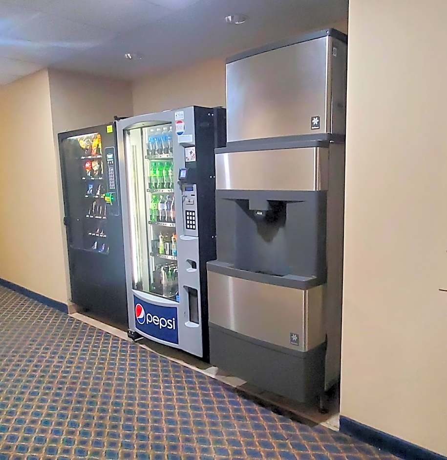 Quality Inn & Suites Eldridge Davenport North
