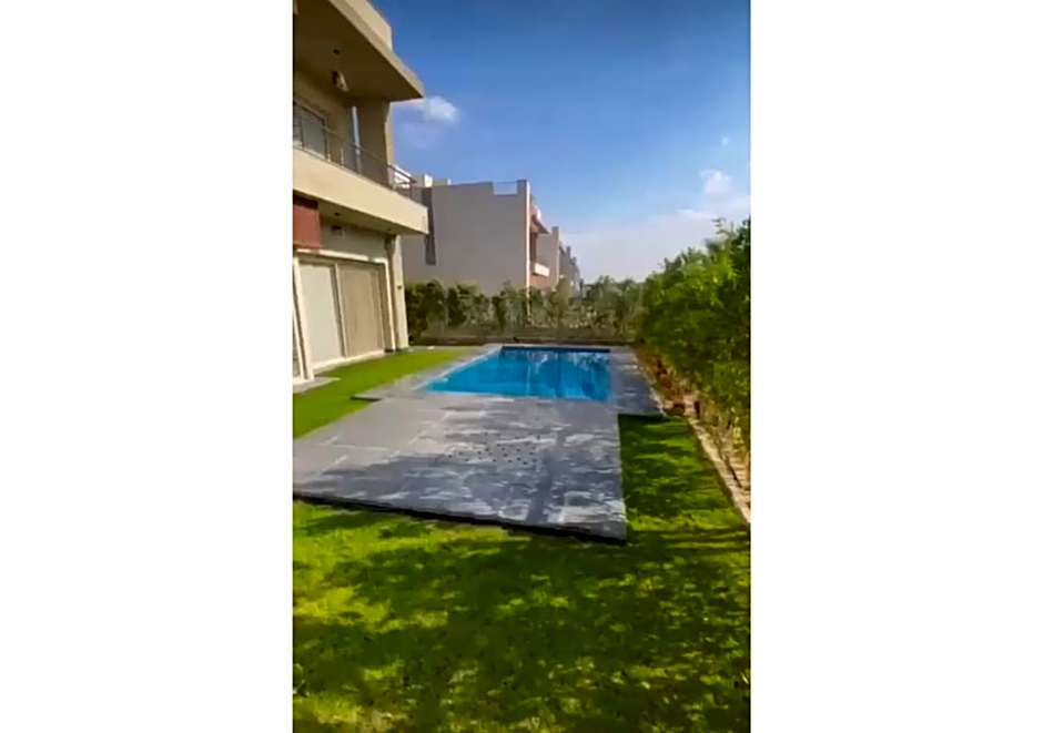 فيلا رائعة في أفخم كومباوندات الشيخ زايد