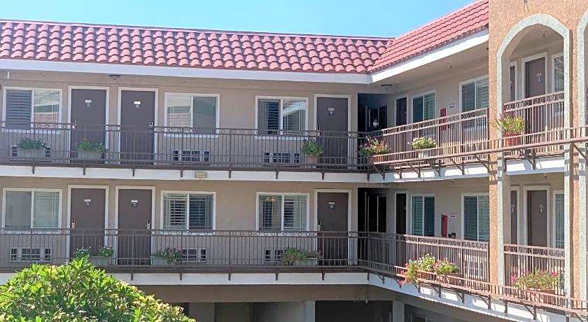 Days Inn by Wyndham Alhambra CA